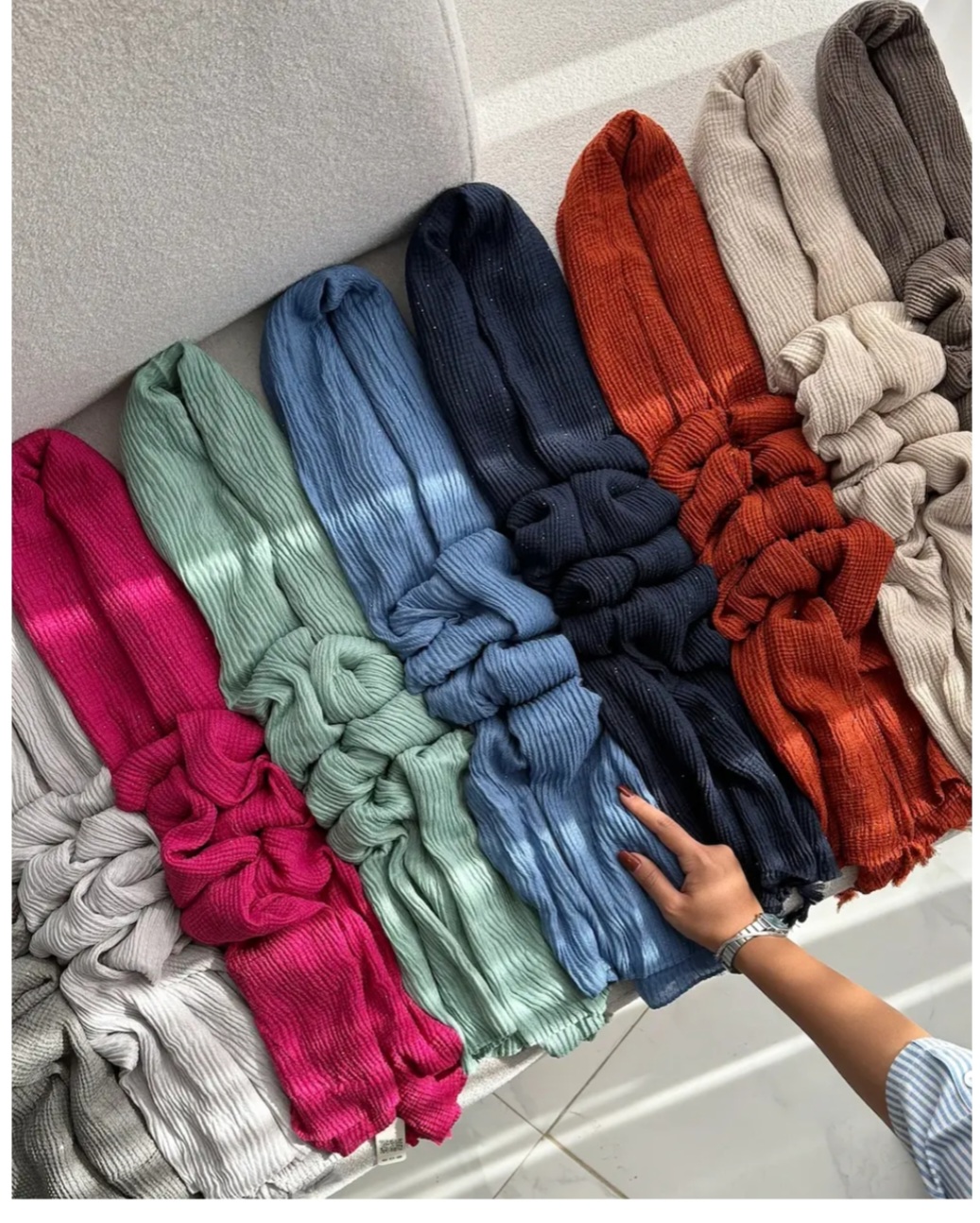 شال پلیسه اکلیلی