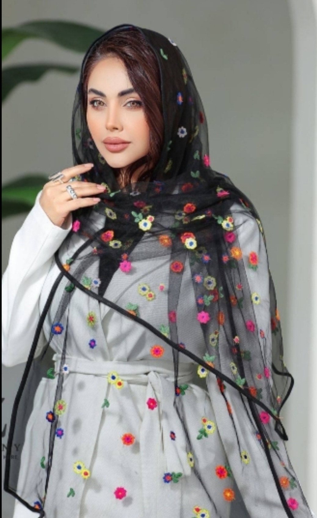 شال تور گل ابریشم گلدوزی